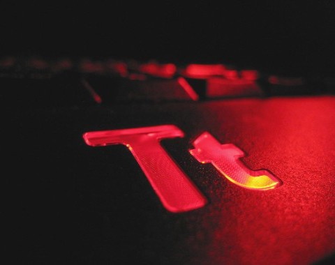 Beitragsbild: Tt eSports Challenger Gaming Tastatur
